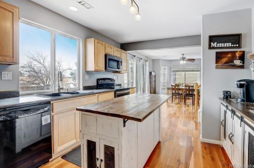 9841 Chambers Dr, Denver CO  80022-9314 exterior