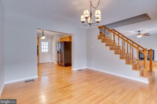 165 Gingerbread Ln, Harpers Ferry WV 25425-5591 exterior