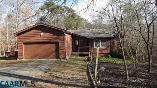 7 Liebenow Ct, Bybee, VA 22963-2608