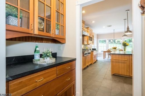 51 Woodland Rd, Dover NJ  07869-4135 exterior