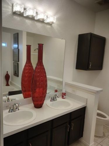 1084 Magnolia Ln, Cedar Hill TX 75104-6200 exterior