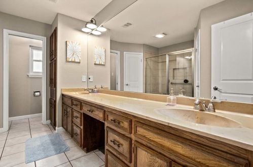 2207 Baltusrol Dr, Austin TX  78747-1202 exterior