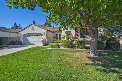 9436 Century Oaks Ln, Elk Grove, CA 95758-3621
