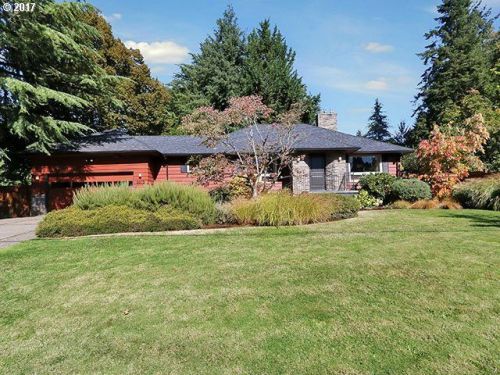 8675 Fairway Dr, Portland OR  97211-1685 exterior