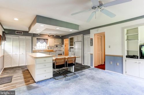 173 Valleybrook Dr, Lancaster PA  17601-4619 exterior