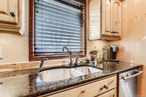 1434 Evanston St, Aurora CO 80014-3921 exterior