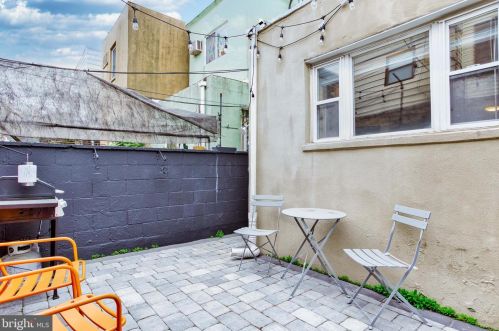 1020 Mckean St, Philadelphia PA  19148-2329 exterior