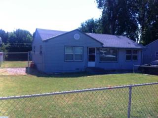 205 Vancouver St, Kennewick, WA 99336-3221