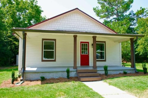 703 Mundy St, Rockmart, GA 30153-1757