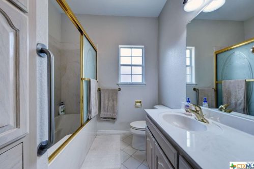 115 Parkridge Cir, Seguin TX 78155-7157 exterior