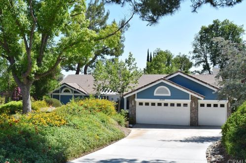 12126 Orangemont Ln, Riverside, CA 92503-9707