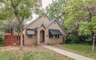 1746 Fruit Ave, Fresno, CA 93705-5103
