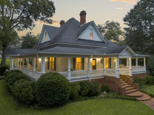 9876 Lavonia Rd, Carnesville, GA 30521-3214