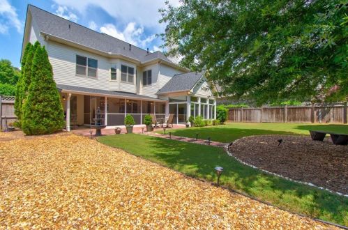 1860 Leighton Ln, Marietta, GA 30062-7909