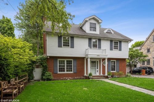 475 Poplar St, Northfield, IL 60093-2648