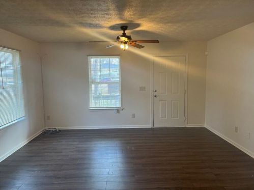 433 5th St, Griffin, GA 30223-3157