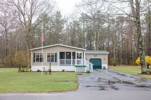 24 Chickadee Dr, Lyman, ME 04002-3741