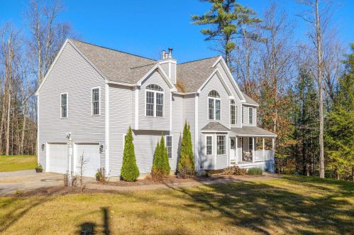 42 Twin Bridge Rd, Tilton, NH 03276-4455