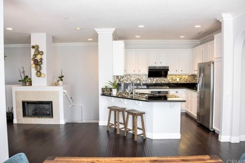 1 Lilac, Irvine CA  92618-6908 exterior