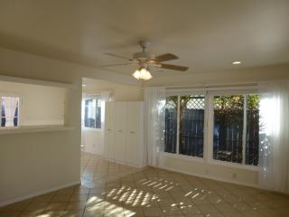 816 Alabama St, Huntington Beach CA  92648-4712 exterior