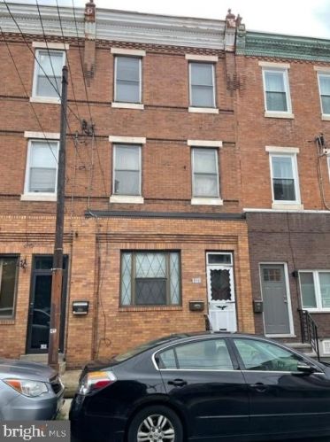 911 8th St, Philadelphia, PA 19123-1303