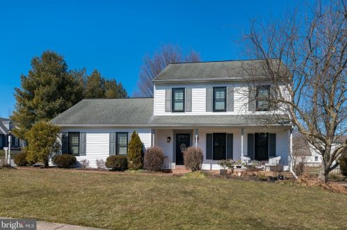 803 Lightfoot Dr, Lancaster, PA 17602-1255
