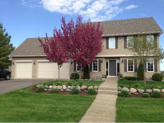 1725 Park Point Rd, Minnetrista, MN 55387