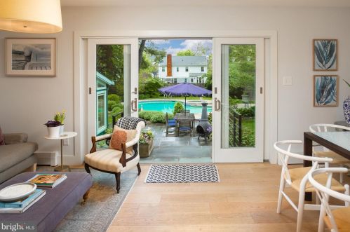 17 Leavitt Ln, Princeton NJ  08540-3921 exterior