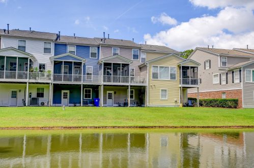 160 Fair Sailing Rd, Mount Pleasant, SC 29466-8158
