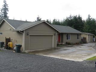 118 Clearview Ln, Kalama, WA 98625-9425