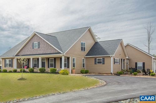 598 Taylor Ridge Way, Bybee, VA 22963-4940