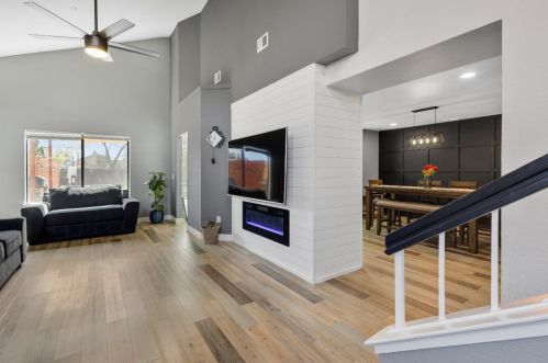 9401 Ivydale Cir, Elk Grove, CA 95758-4969