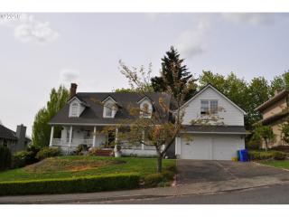 2551 Pinnacle Dr, Portland OR  97229-8001 exterior