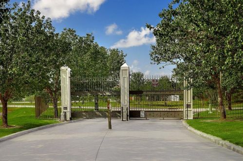 15218 Scenic Forest Dr, Conroe TX  77384-3802 exterior