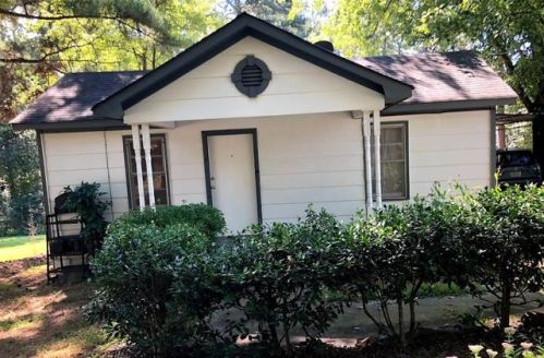 307 Lee Rd, Mableton, GA 30126-3437