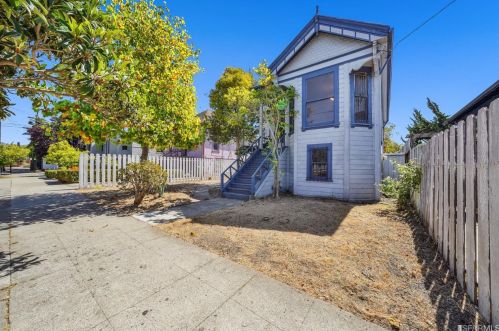 1268 65th St, Berkeley, CA 94702-2602