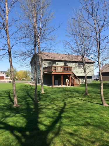 304 Avalon Ct, Sartell, MN 56377-4704