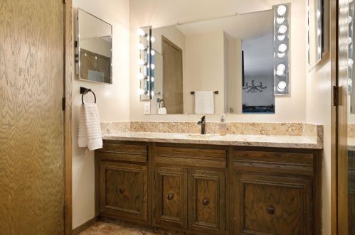 113 Hidden Meadow Rd, Saint Paul MN  55124-9743 exterior