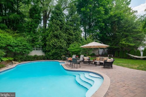 730 Redman Ave, Haddonfield NJ 08033-2744 exterior