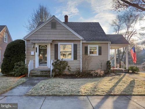 219 Cherry St, Carlisle, PA 17013-2205