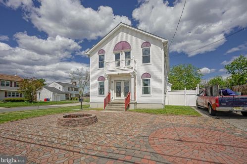 306 Terrace Ave, Somerdale, NJ 08083-2129