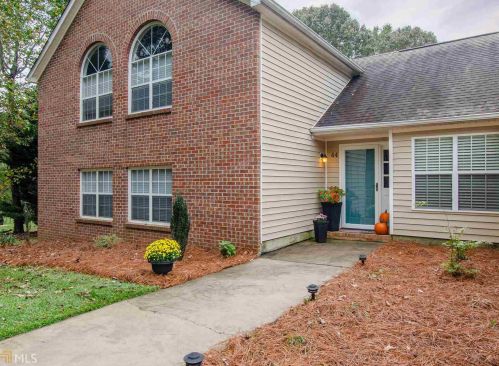 44 Bridgewater Ct, Newnan, GA 30265-1154
