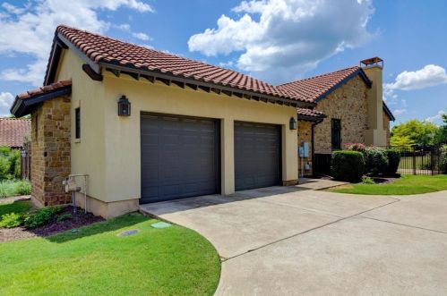 9100 Calera Dr, Austin TX  78735-1578 exterior