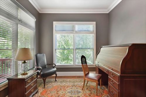 651 Lockton Pl, Atlanta GA  30342-5044 exterior