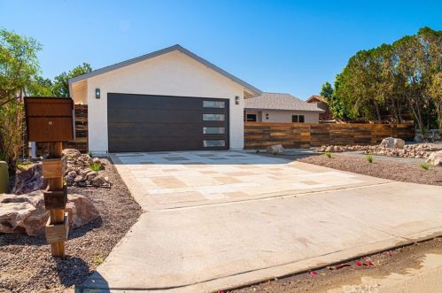 3569 Arnico St, Palm Springs, CA 92262-4014
