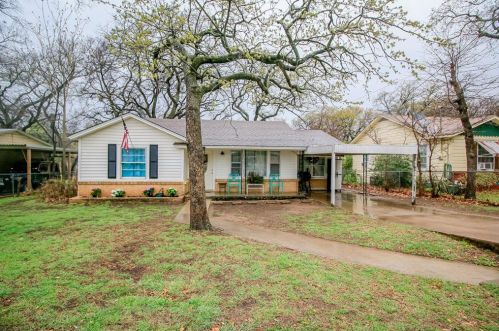 216 Roberts Cut Off Rd, Fort Worth TX  76114-3605 exterior