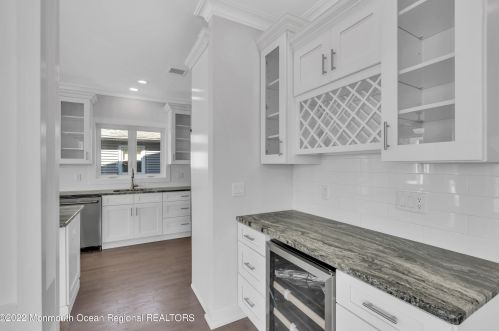 19 Sturgis Rd, Lavallette NJ 08735-2843 exterior