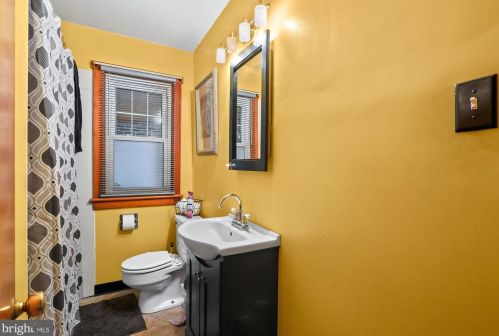 3661 Davidsburg Rd, York PA 17315-4660 exterior