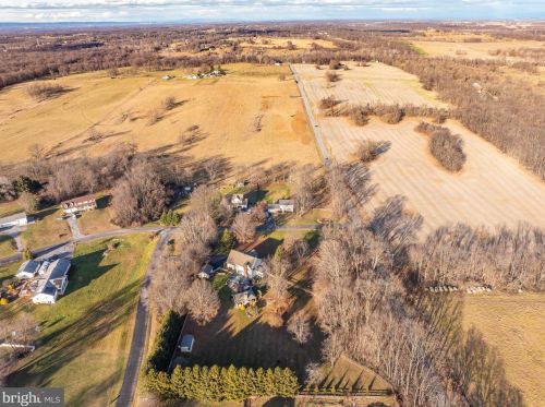 874 Pheasant Hill Rd, Summit Point WV  25446-3634 exterior