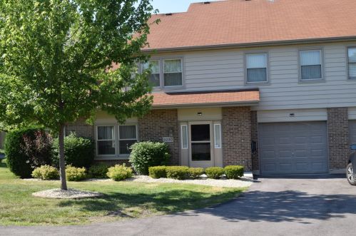 9230 Whitehall Ln, Orland Park, IL 60462-7764
